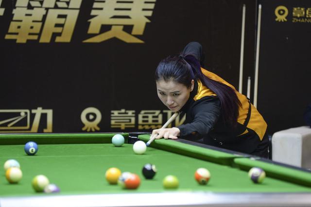 边路防守的 边路防守的