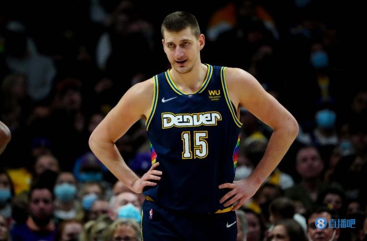 禁区内被防 禁区内被防