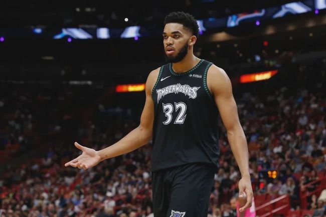 球员在接受 球员在接受