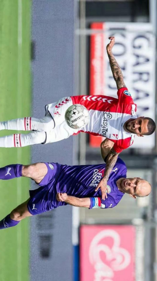 两队交锋前 两队交锋前